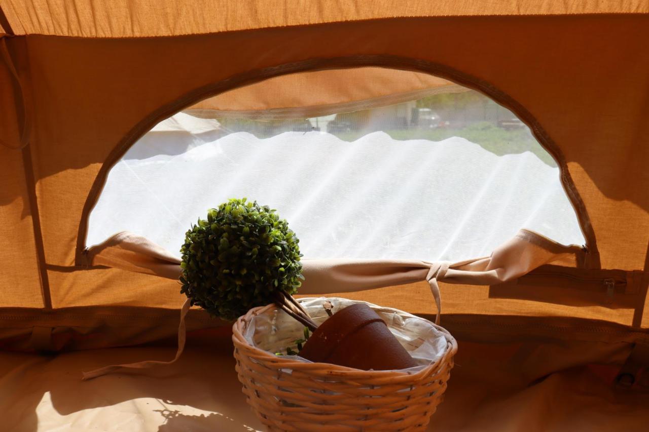 Luna Rock Glamping Brezoi - Blue Scai Екстер'єр фото