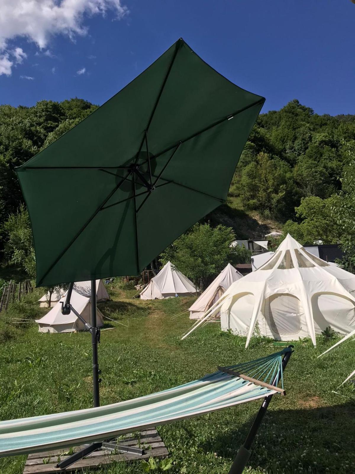 Luna Rock Glamping Brezoi - Blue Scai Екстер'єр фото